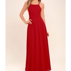 Lulus red gown